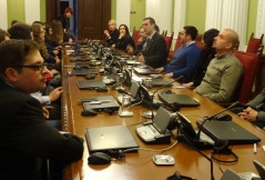 28. novembar 2015. Orlić i Nikolić sa predstavnicima Regionalnog programa za političke partije NDI
